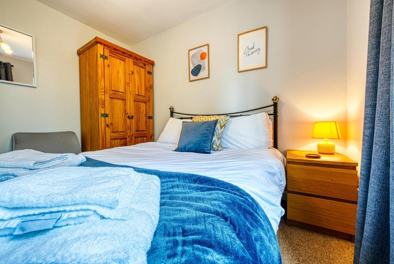 Cosy 3 Bed Apartment In Southam, Sleeps 6 Southam  Exterior photo