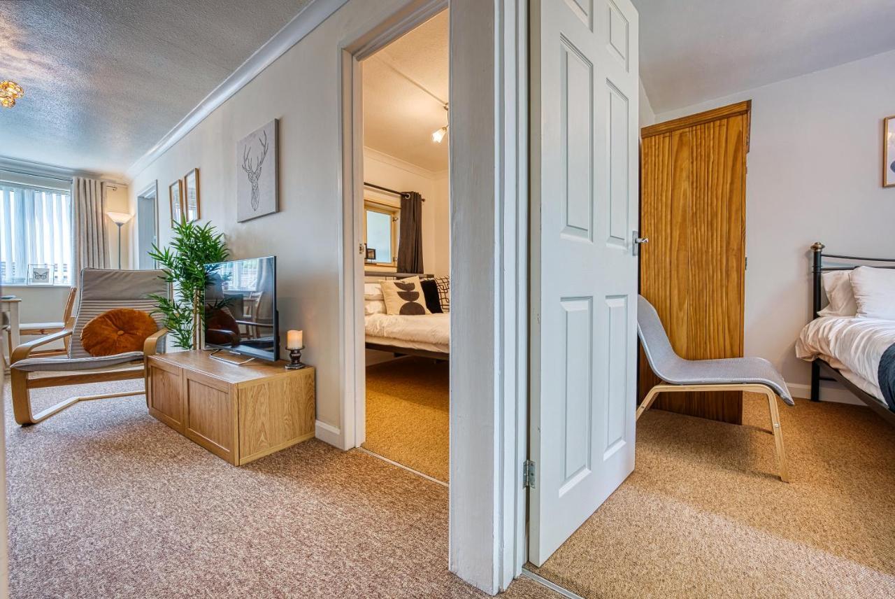Cosy 3 Bed Apartment In Southam, Sleeps 6 Southam  Exterior photo